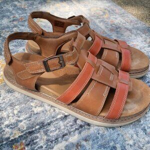 Clark ladies size 11 sandals